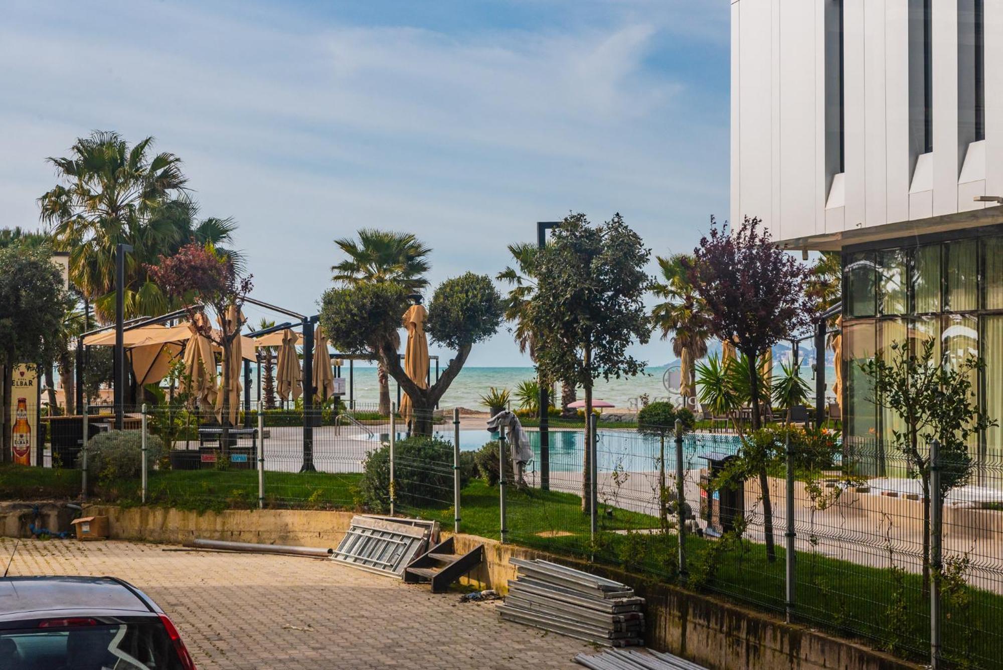 Seaside Palms Oasis By Ps * Golem (Tirana)
